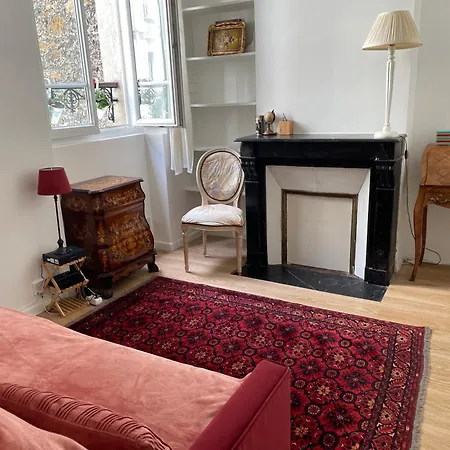Apartment Studio Parisien