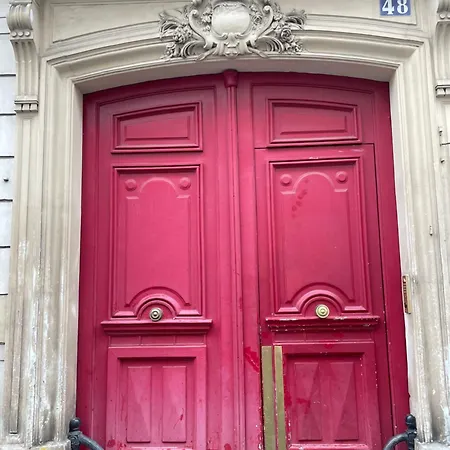 Studio Parisien