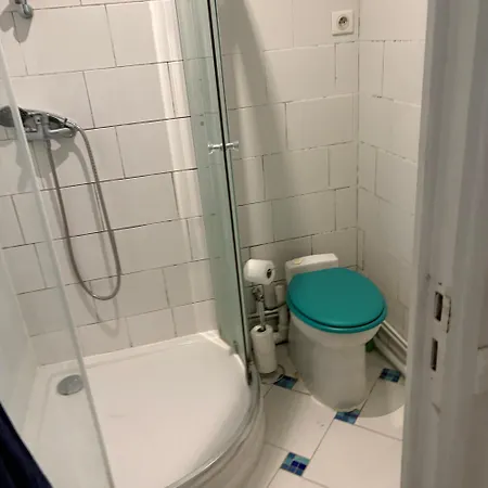 Studio Parisien Paris